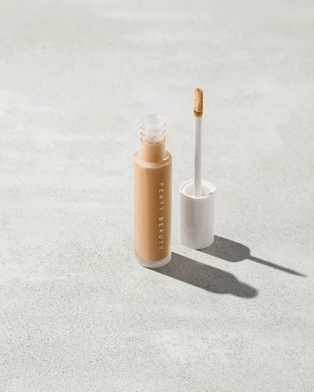 Консилер Fenty Beauty Pro Filt'r Instant Retouch Concealer, оттенок #250