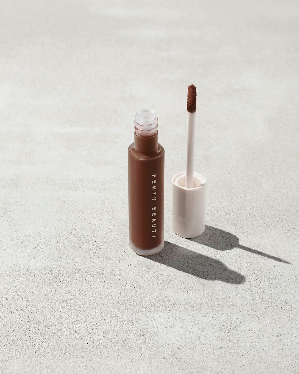 Консилер Fenty Beauty Pro Filt'r Instant Retouch Concealer, оттенок #498