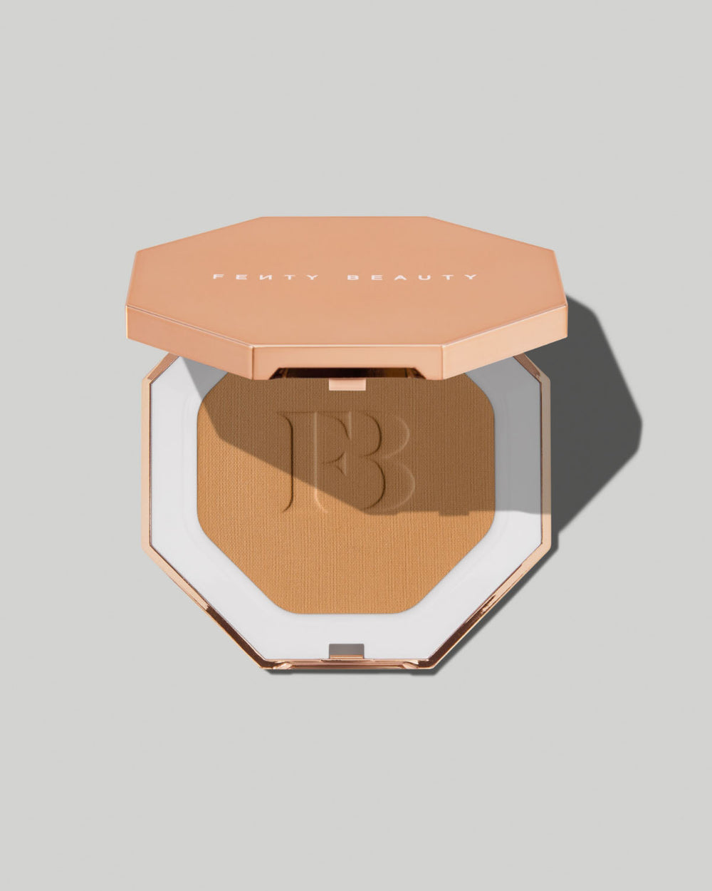 Бронзер Fenty Beauty Sun Stalk'r Instant Warmth Bronzer, оттенок Private Island