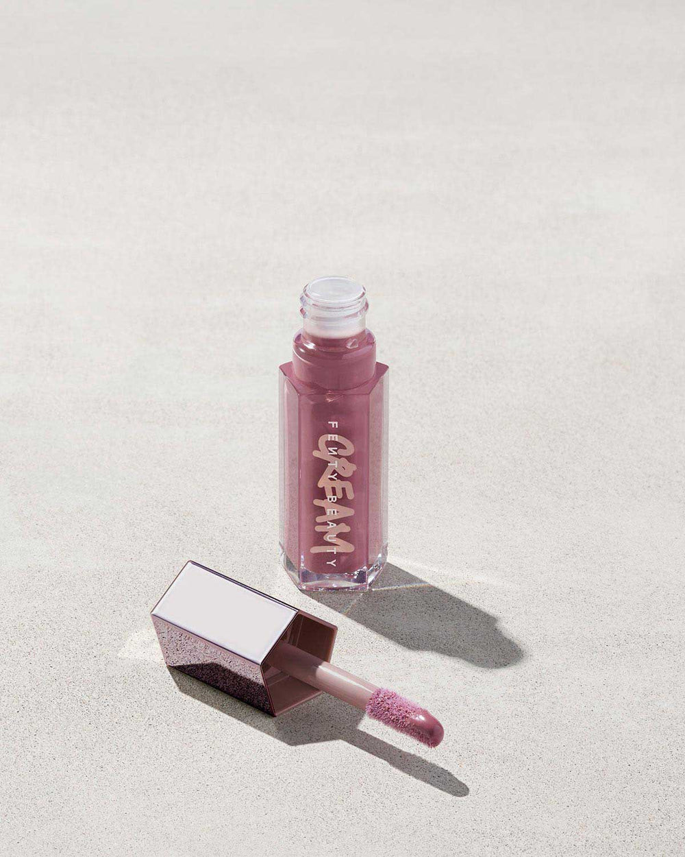 Блеск для губ Fenty Beauty Gloss Bomb Cream Color Drip Lip Cream, оттенок Mauve Wive$