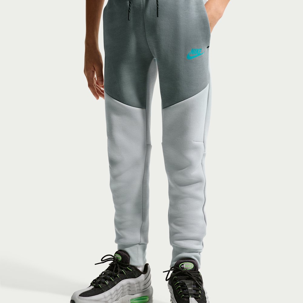 Джоггеры детские Nike Sportswear Tech Fleece