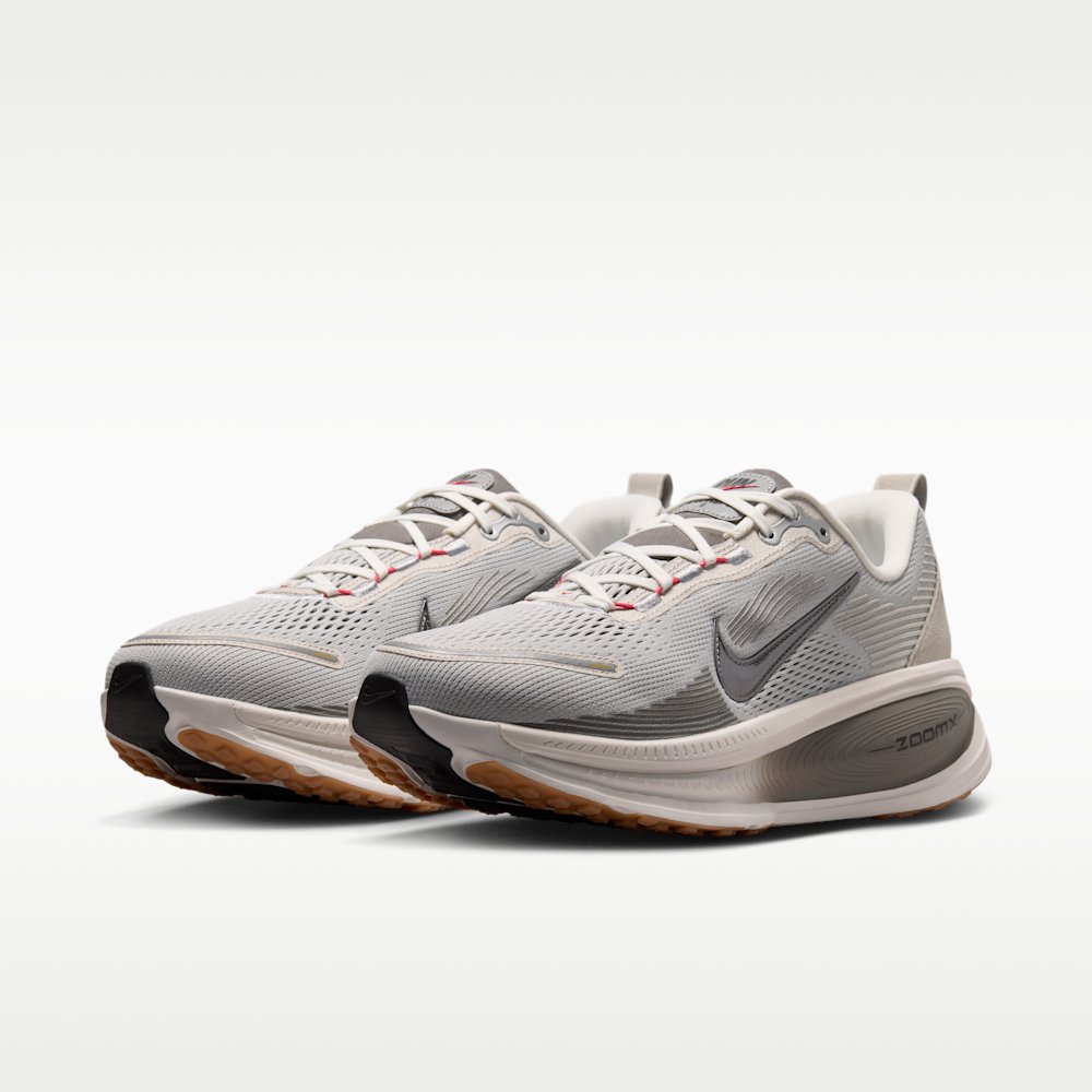 Кроссовки для бега мужские Nike Vomero 18