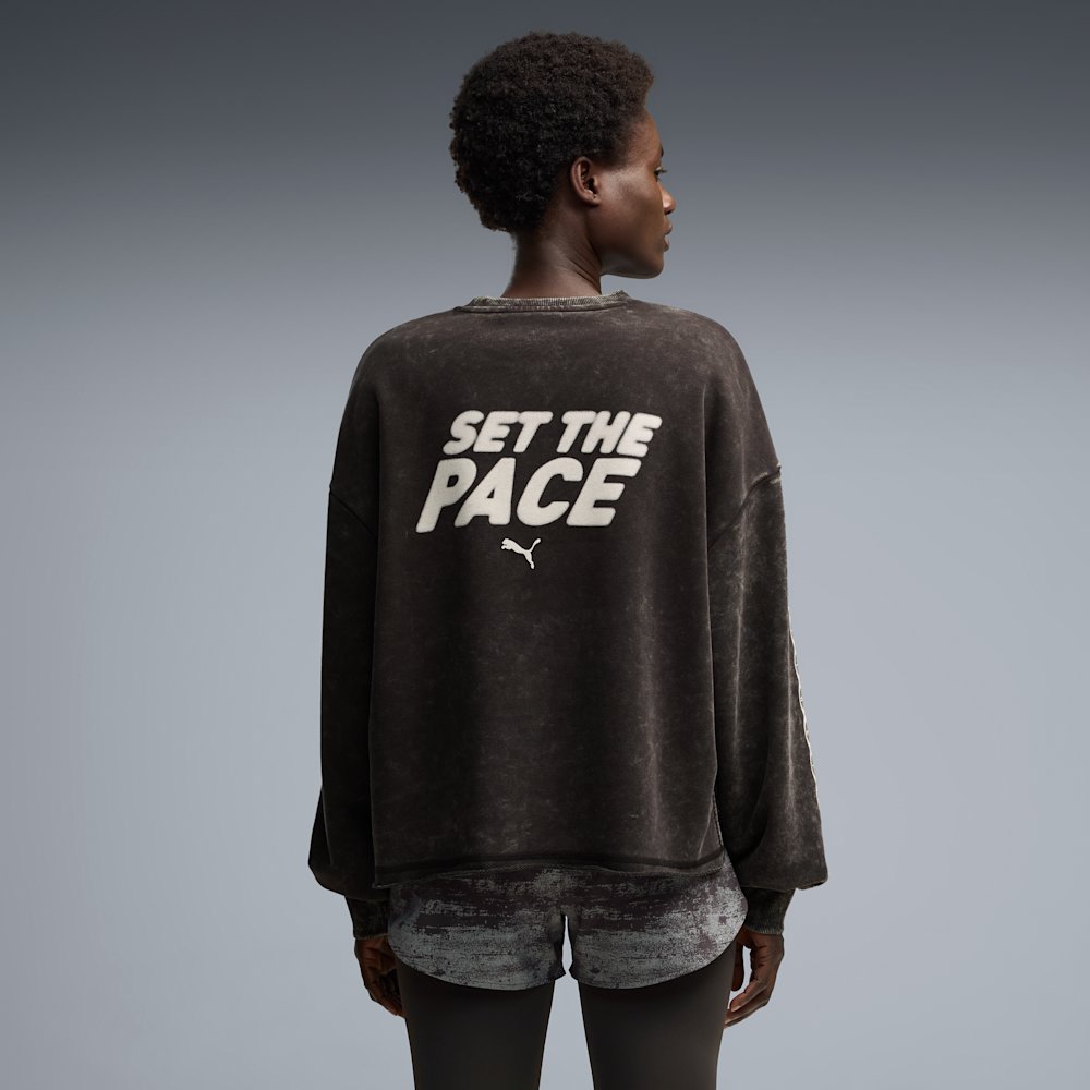 Свитшот женский PUMA Run Culture Oversized Graphic
